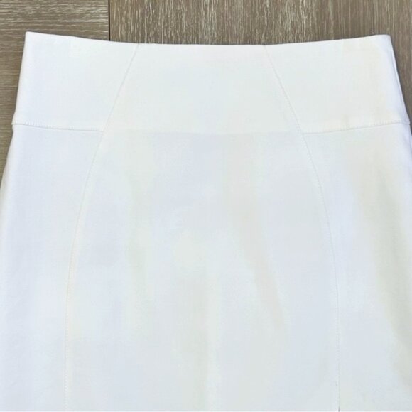 NWT Bebe Josie Modal Pencil Skirt White Size 8 Classic Sleek Workwear Versatile - Picture 3 of 12